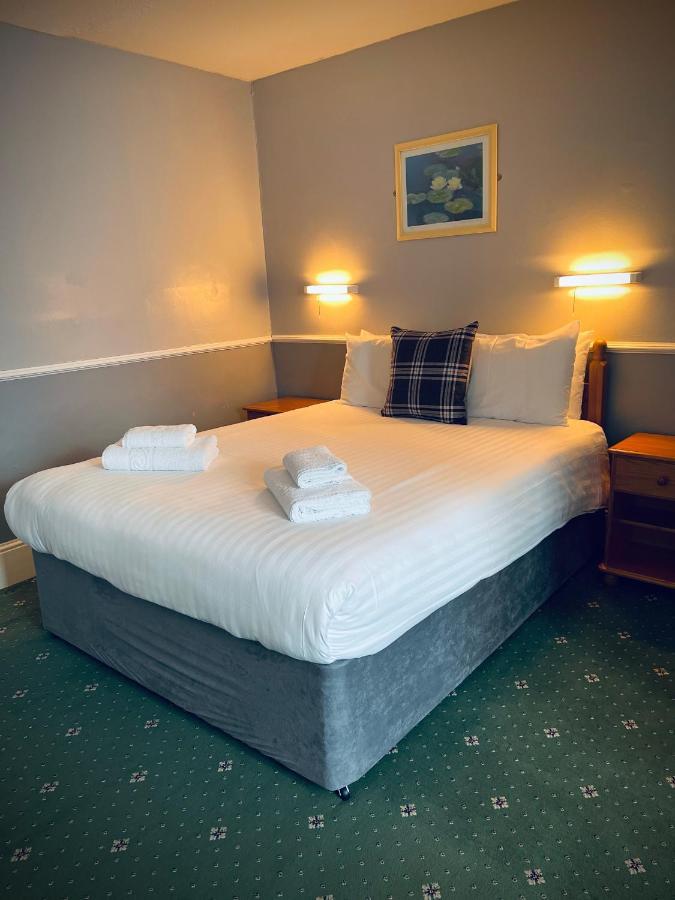 Palm Court B&B อิลฟราคูมบ์ ภายนอก รูปภาพ